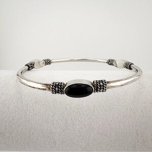 Black onyx Bangle Bracelet Sterling Silver, Sz 8 3/4” Stamped 925 Vintage 12.5g